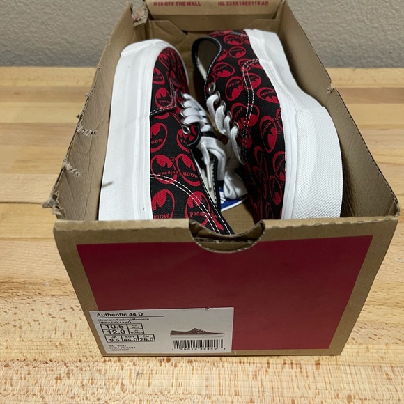 Size 10.5 - VANS Mooneyes Authentic 44 DX Anaheim Factory Red New In Box - Picture 5 of 5